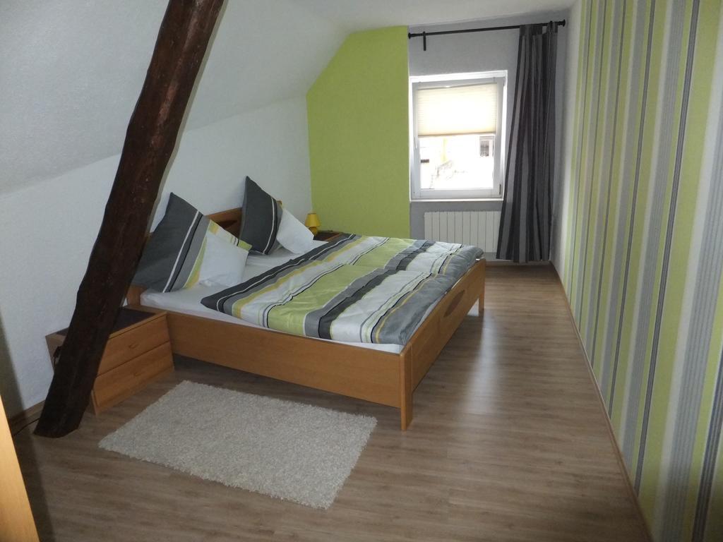 Haus Margarete Apartment Zell an der Mosel Exterior photo